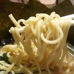 用戶對於横浜家系ラーメン 極豚家的評論圖