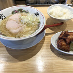 用户对于ラーメンの坊歩 八条店的评论图