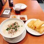 用戶對於香港飲茶 点心厨房 大岡山店的評論圖