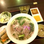 用戶對於LONG DINH VIET NAM RESTAURANT 心斎橋店的評論圖