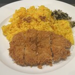User's review image for 旨さと辛さがここちよい黒カレー 萬栄カレー