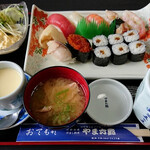 用户对于やま六鮨的评论图