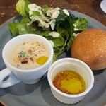 用户对于LAUGH cafe的评论图