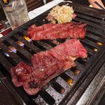 用户对于ホルモン・焼肉 キムチ的评论图