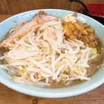 用户对于ラーメン二郎 池袋東口店的评论图