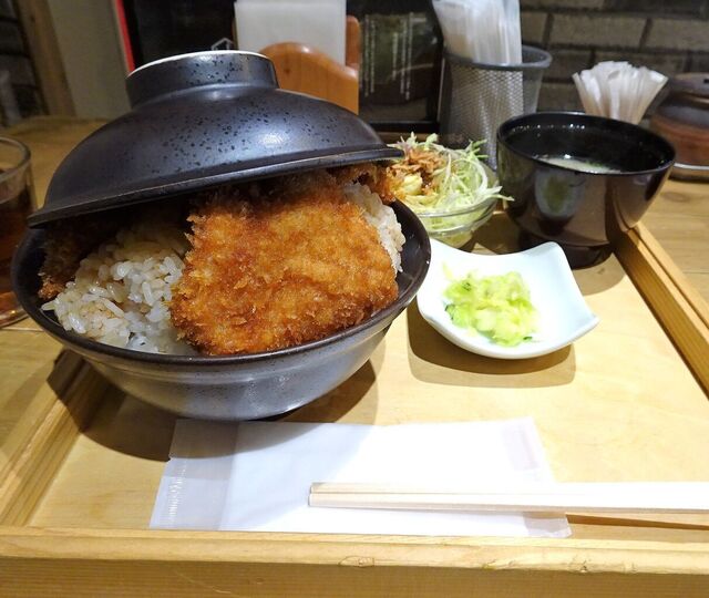 用户对于新潟カツ丼 タレカツ 神保町すずらん通り店的评论高清图
