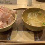 用戶對於かつお食堂的評論圖