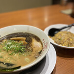 用戶對於河童ラーメン本舗 箕面店的評論圖