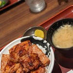 用戶對於ドライブインいとう豚丼名人 新千歳空港店的評論圖