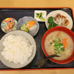 用戶對於とろ〜り豚汁めし 八百食堂的評論圖