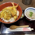 用户对于和食と甘味処 漱石 KYOTO店的评论图
