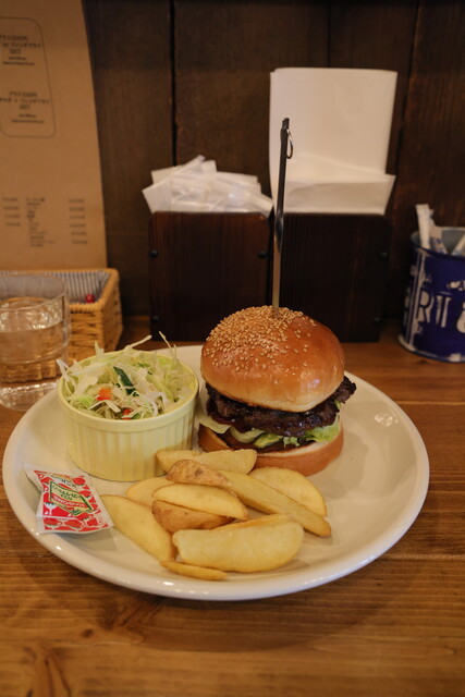 用户对于バーガーショップ フランキーベース的评论高清图