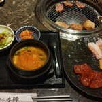 用戶對於焼肉の牛太 本陣 弁天町ベイタワー店的評論圖