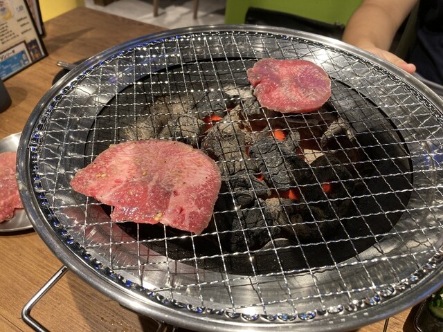 用户对于炭火焼肉スップル 用賀店的评论高清图