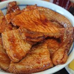 用户对于ぶた丼のとん田的评论图