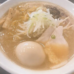 用户对于サッポロ ラーメン ハチ的评论图