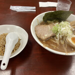 用户对于麺 くれや的评论图