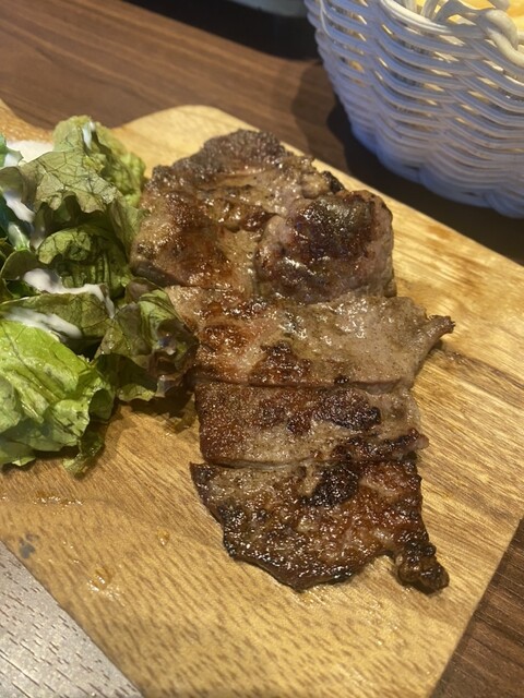 用户对于和牛×チーズ個室バル 肉の王様 天神大名店的评论高清图