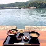 用户对于漁港めし的评论图