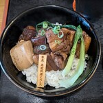 用戶對於角煮丼屋くろしろ端なれ的評論圖