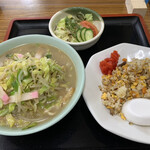 用戶對於平和飯店的評論圖