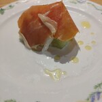 用戶對於エミリア的評論圖
