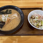 用户对于麺屋 弍色的评论图