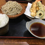 User's review image for 吟庵