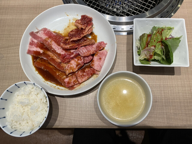 用户对于焼肉 慶州 照葉店的评论高清图