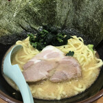 用户对于横浜家系ラーメン 中野家 中野富士見町店的评论图