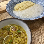 用戶對於だしと小麦の可能性的評論圖