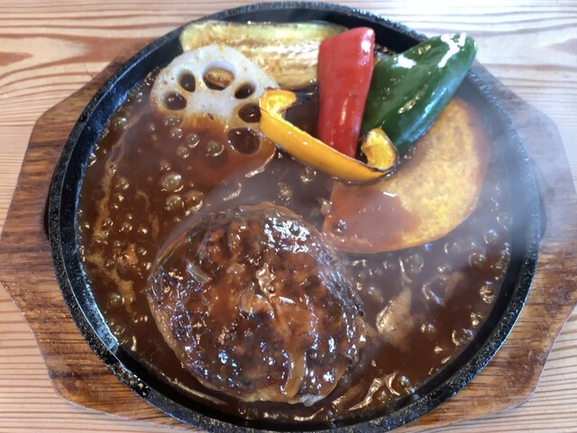 用户对于オンザテーブル的评论高清图