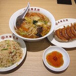 User's review image for 大阪王将 上野芝店