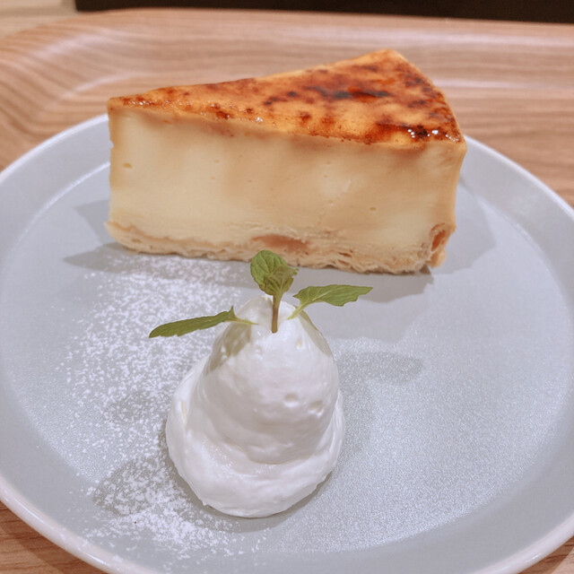 用戶對於LAMP LIGHT BOOKS CAFE的評論高清圖