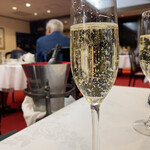 用戶對於新橋亭的評論圖