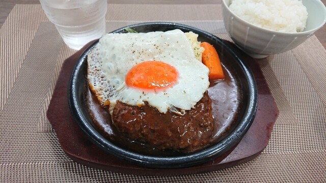 用户对于ハンバーグランチの店 グリルくるみ的评论高清图