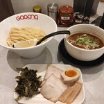 User's review image for ガガナラーメン 極