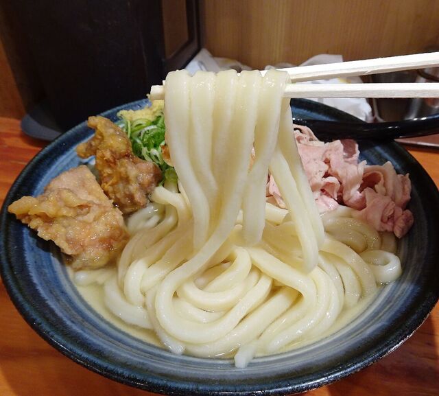 用戶對於自家製さぬきうどんと肉 新橋甚三的評論高清圖