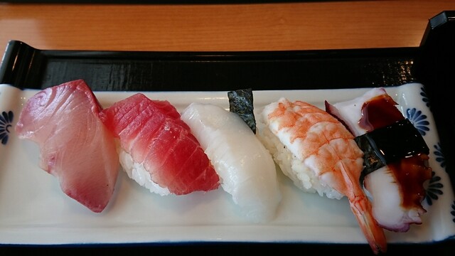 用户对于魚河岸たちばな 大阪中央卸売市場的评论高清图