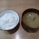 用户对于山本のハンバーグ イオンモール札幌発寒店的评论图
