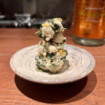 用戶對於八文字的評論圖