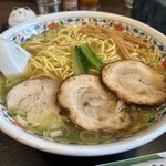 用户对于らぁめん とん平的评论图