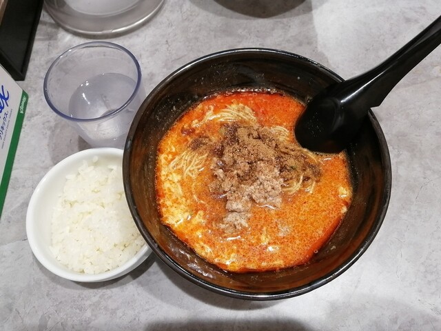 User's recommendation image for 旨辛ラーメン 表裏 高田馬場店