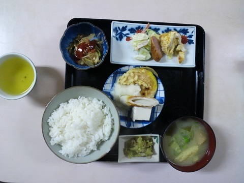 用戶對於安全入船食堂的評論圖