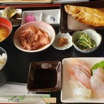 用户对于漁港めし的评论图