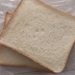 用户对于MILK IN BREAD的评论图