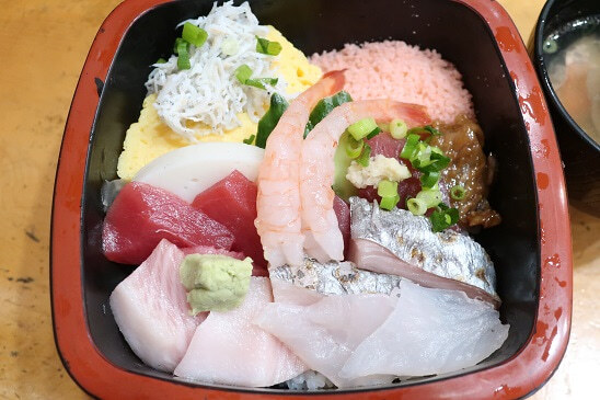 用戶對於末廣鮨的評論圖