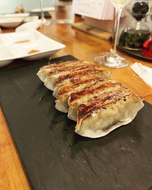 User's recommendation image for スタンドシャン食 TOKYO恵比寿 Champagne & GYOZA BAR