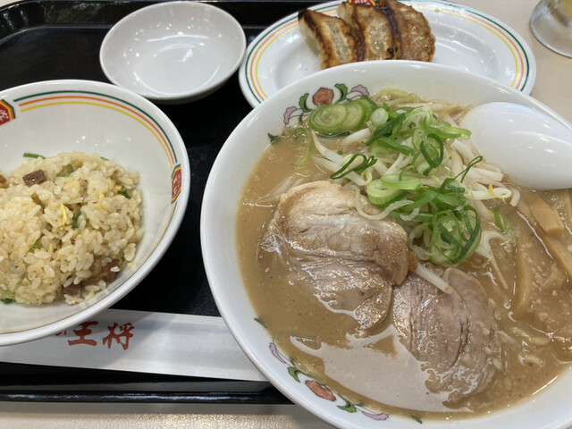 用户对于餃子の王将 アリオ札幌店的评论高清图