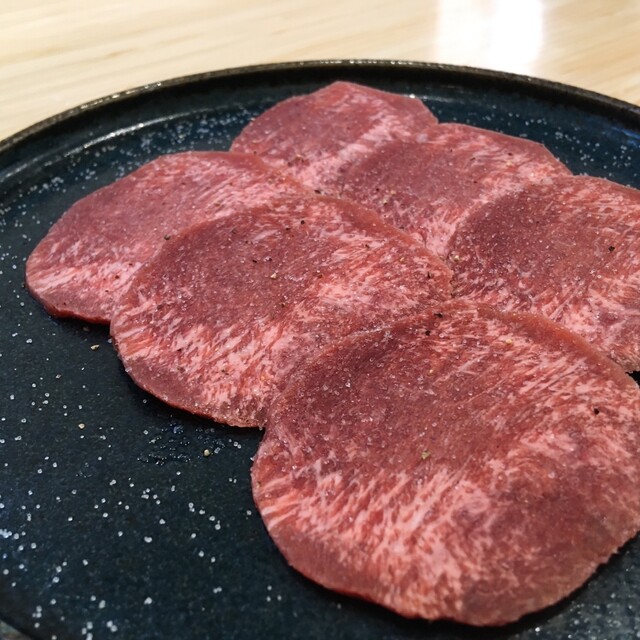 用户对于割烹焼肉 花火的评论高清图